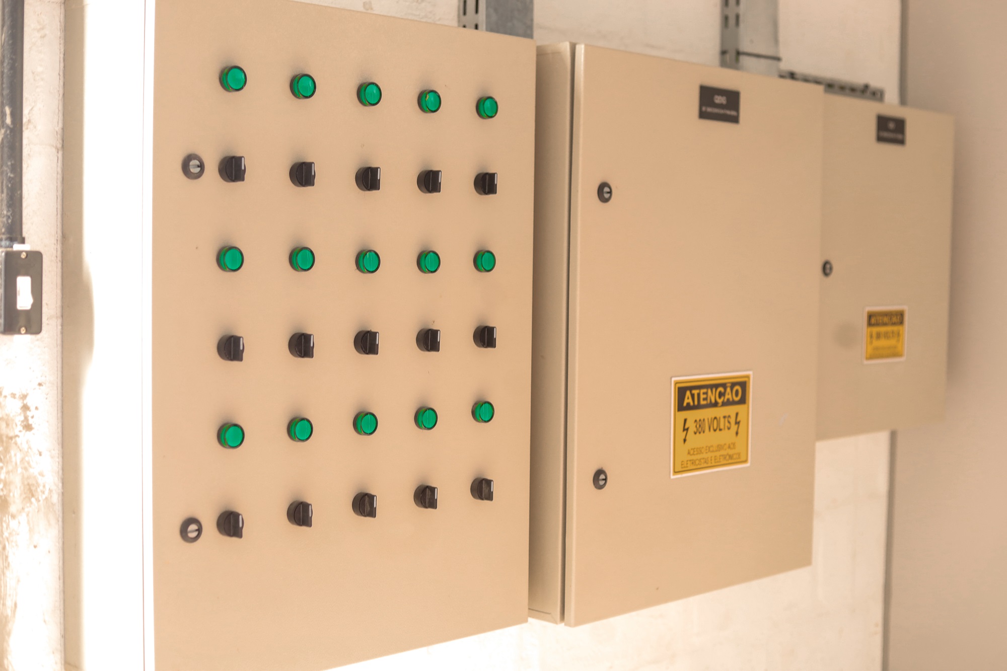 Painel de Comando e Distribuição